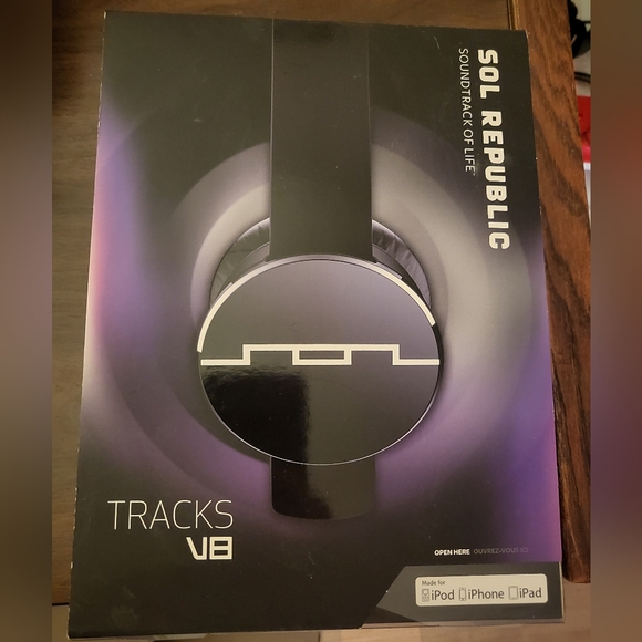 Sol Republic Tracks V8 - Picture 1 of 5